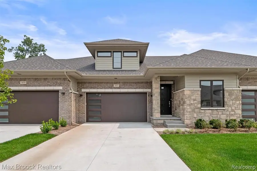 7477 Gramercy #17, West Bloomfield, MI  - Image #2