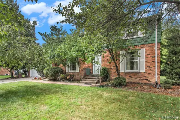 6525 Little Turkey Run, Shelby Twp, MI 