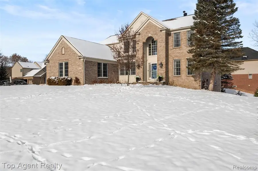 668 Berridge, Lake Orion, MI  - Image #2