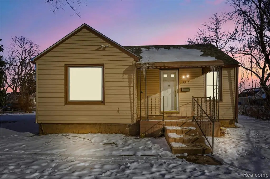 5315 Edgewood, Dearborn Heights, MI 48125 - #1