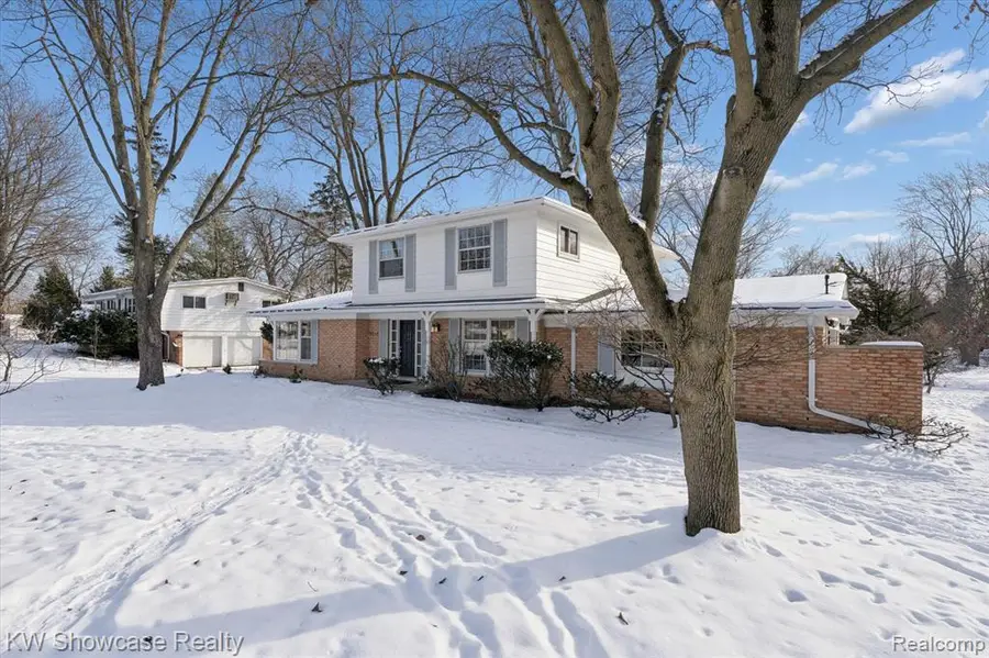 5241 S Pebblecreek, West Bloomfield, MI  - Image #3