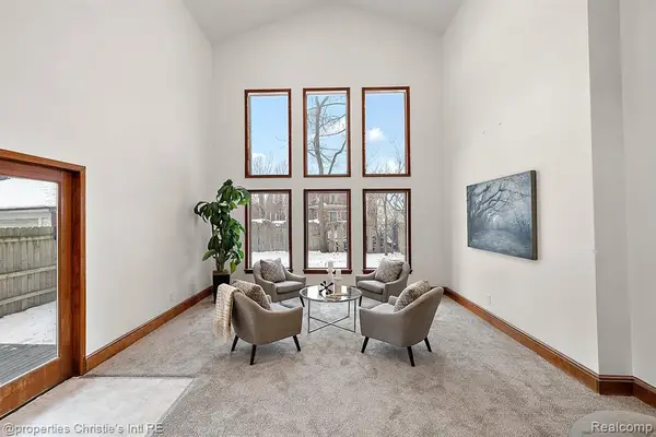 18645 Roselawn, Detroit, MI 