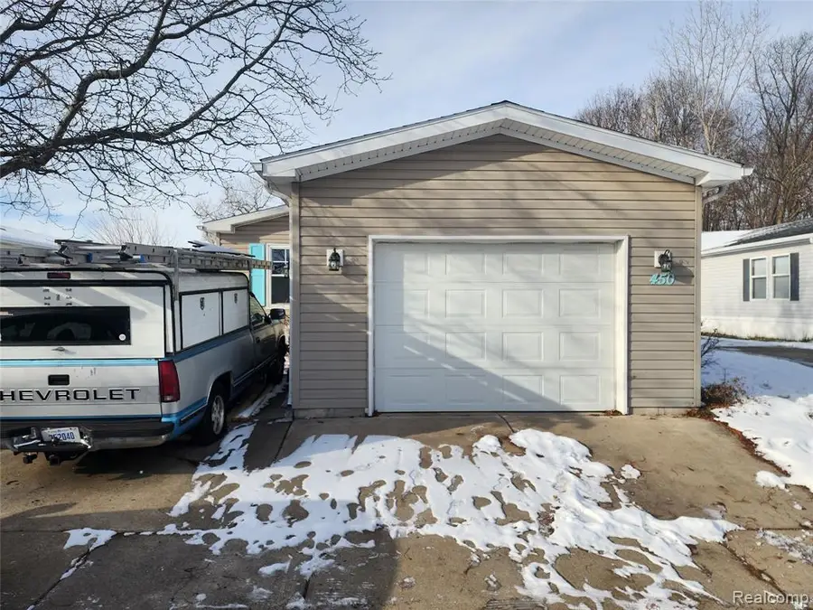 450 Glencoe, Temperance, MI  - Image #3