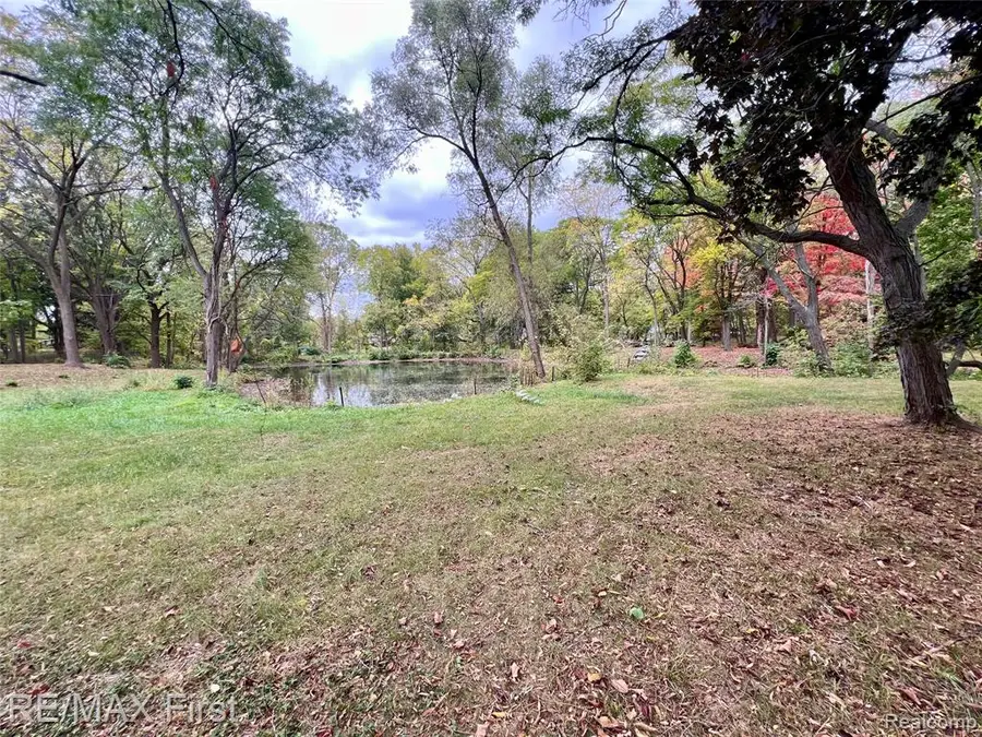 2375 Snellbrook, Auburn Hills, MI 48326 - #2