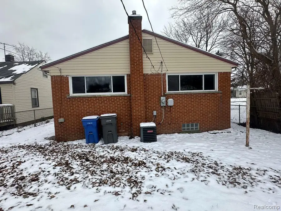 29800 Oakwood, Inkster, MI  - Image #2