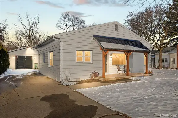 65 Algansee, Troy, MI 