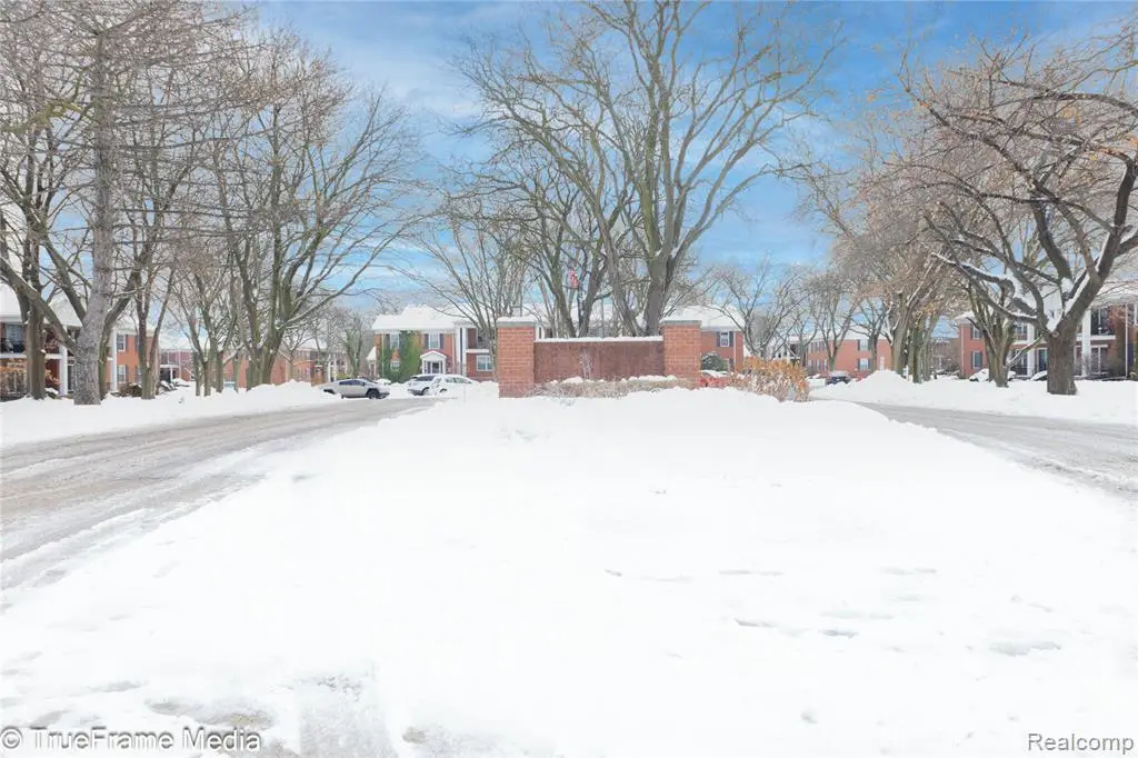 27654 E Echo #234, Farmington Hills, MI  - Image #1