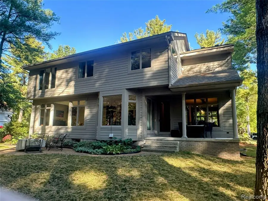 9112 Roger Scott, Green Oak, MI 48116 - Image #3