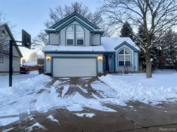 6866 Fox, Waterford, MI 