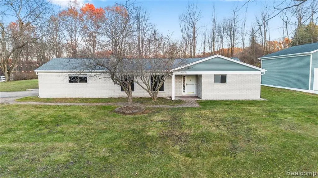 9240 Allen, Clarkston, MI  - #1