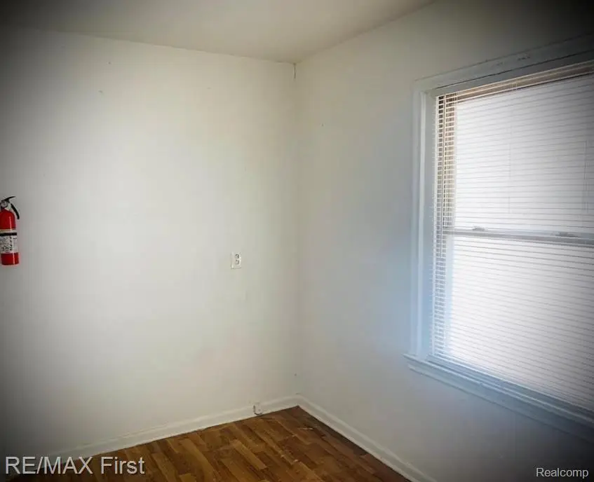 15910 W Parkway, Detroit, MI 48223 - #3