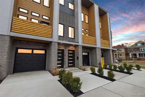 1713 Pallister #P27, Detroit, MI 48206