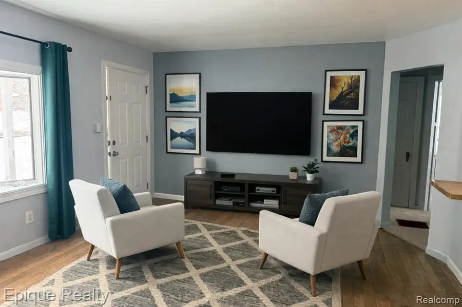 2468 Fernwood, Ann Arbor, MI  - Image #2