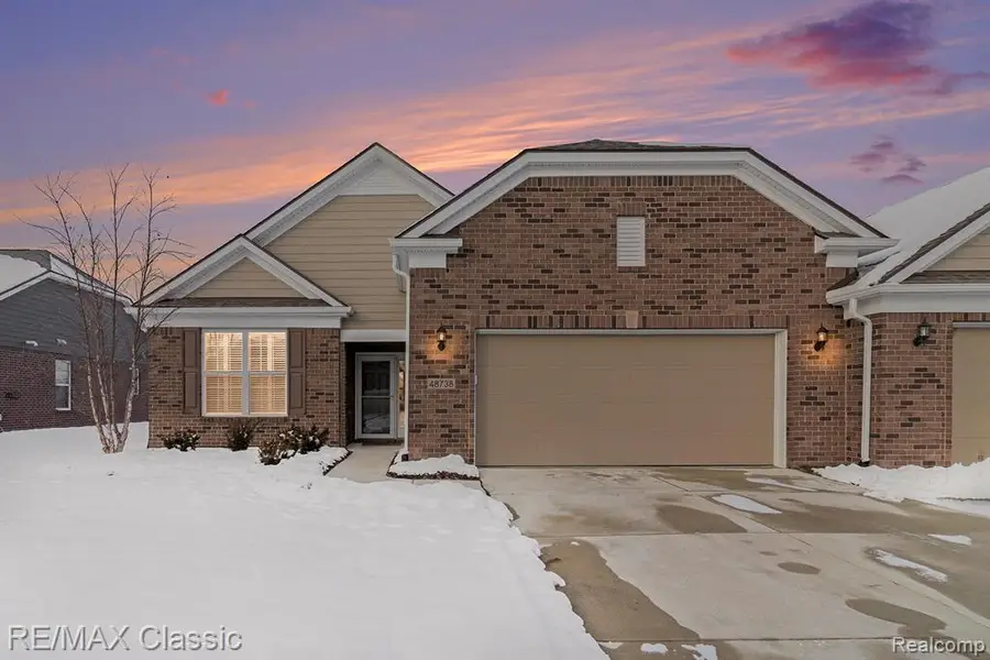 48738 Rockview, Novi, MI  - Image #2