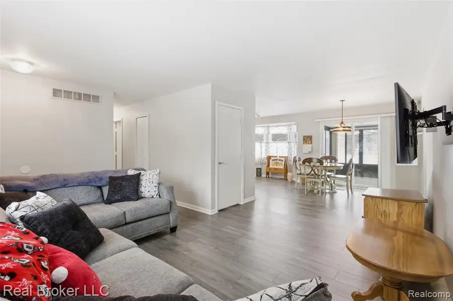 8152 Fox Hollow, Goodrich, MI 48438 - #3