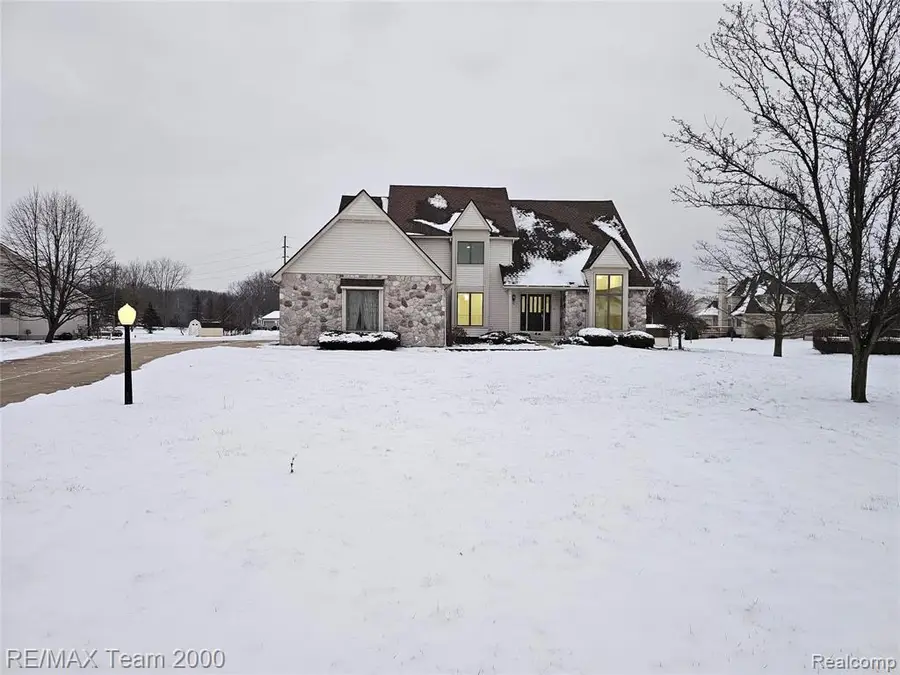 23237 Evan, New Boston, MI 48164 - Image #2