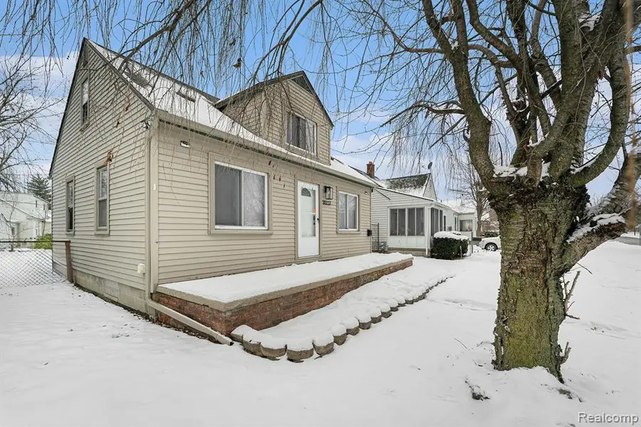 20233 Pinecrest, Taylor, MI  - #2