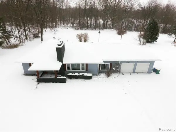 2172 Ostrum, Waterford, MI 