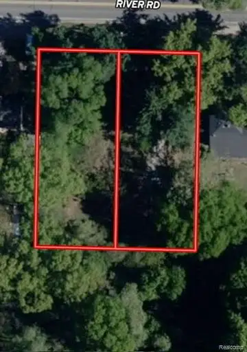 XXXX E River, Muskegon, MI 49445