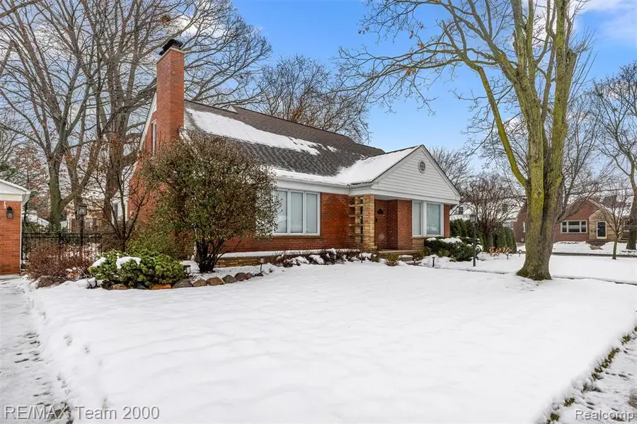 835 S Silvery, Dearborn, MI  - Image #2