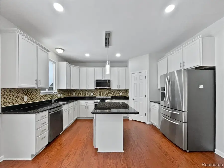 51109 Mayfair, Novi, MI 48374 - #2
