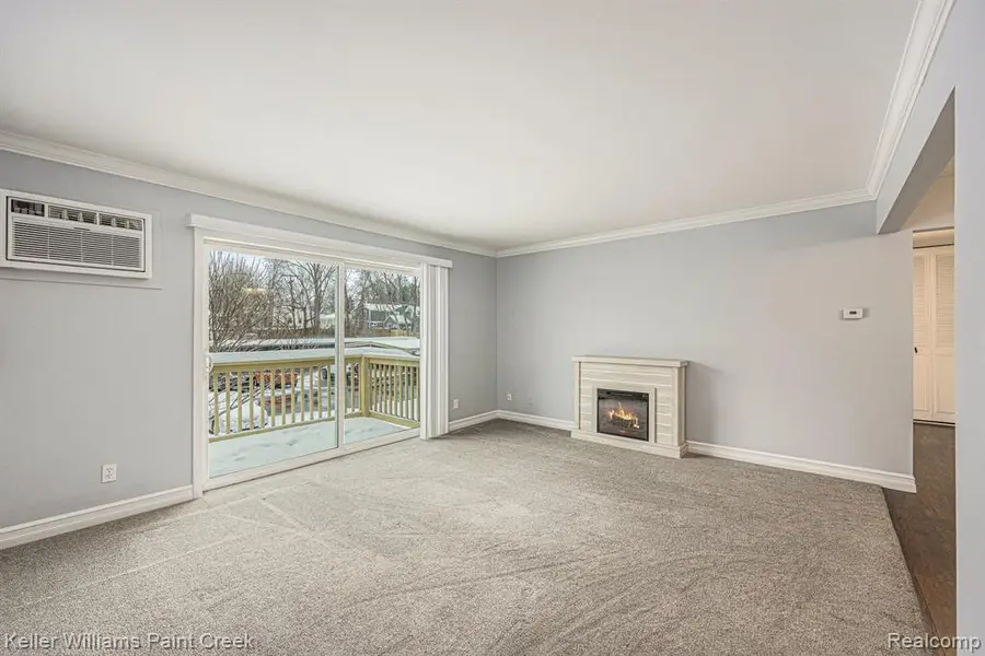 417 Parkdale #20, Rochester, MI  - Image #2