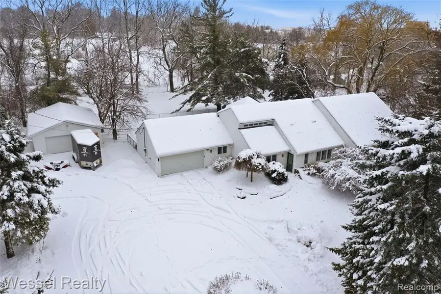 1044 N Oxford, Oxford, MI  - Image #2