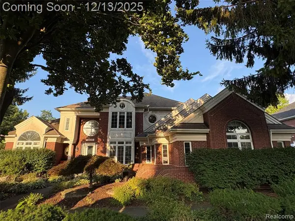 3835 Ranya, Commerce Twp, MI 