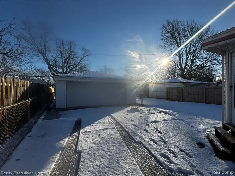 23204 Blackett, Warren, MI  - Image #2