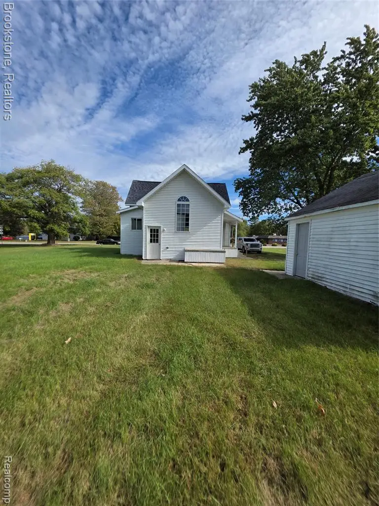 13021 N Saginaw, Clio, MI 48420 - #2