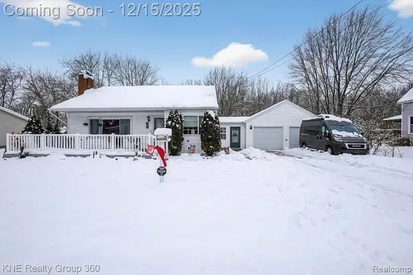 721 E Broad, Chesaning, MI 