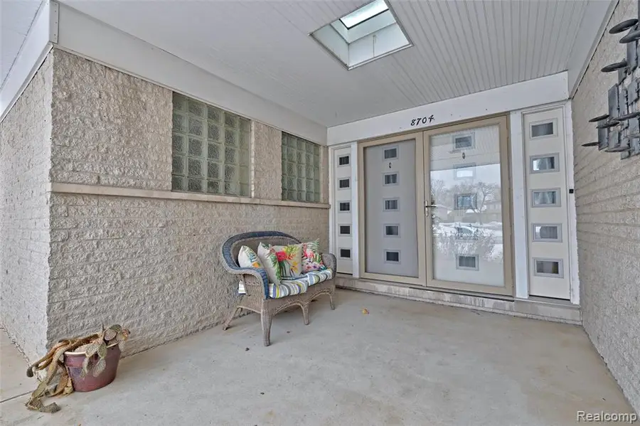 8704 Edna, Warren, MI  - #3