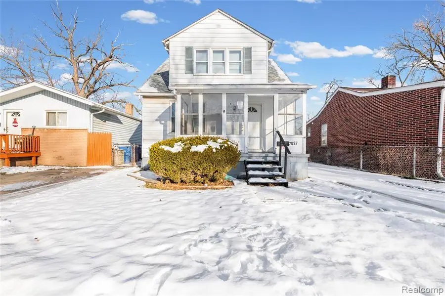 7027 Meadow, Warren, MI  - Image #2