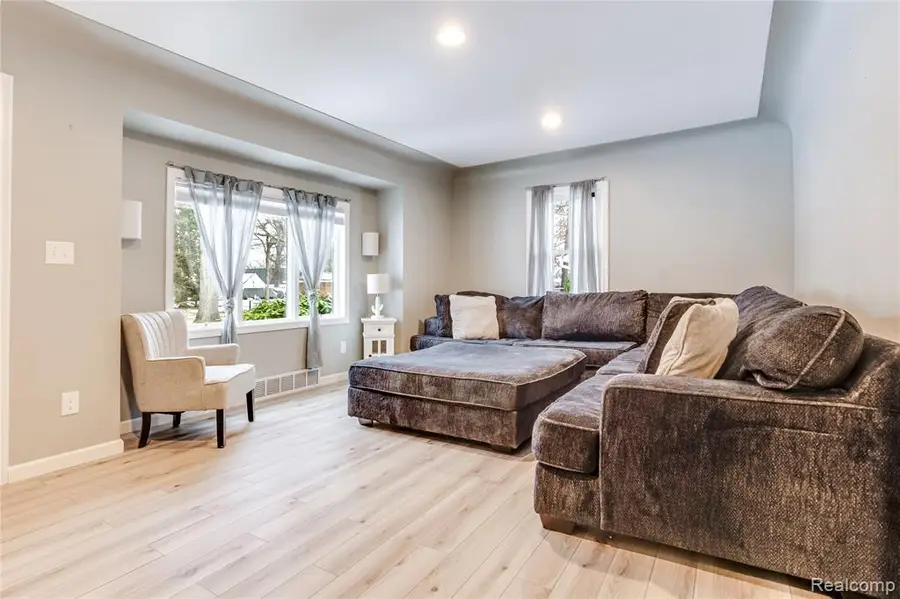 3444 Riverside, Port Huron, MI 48060 - #3