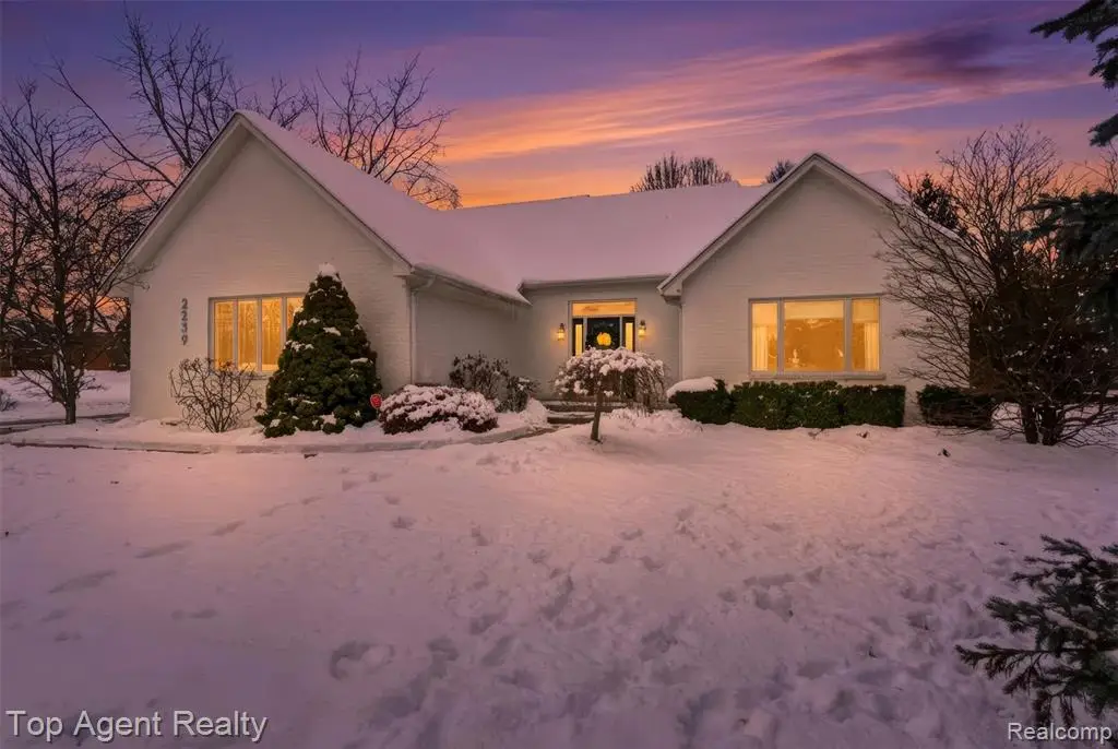 2239 Regency Hills, Shelby Charter Township, MI  - Image #1