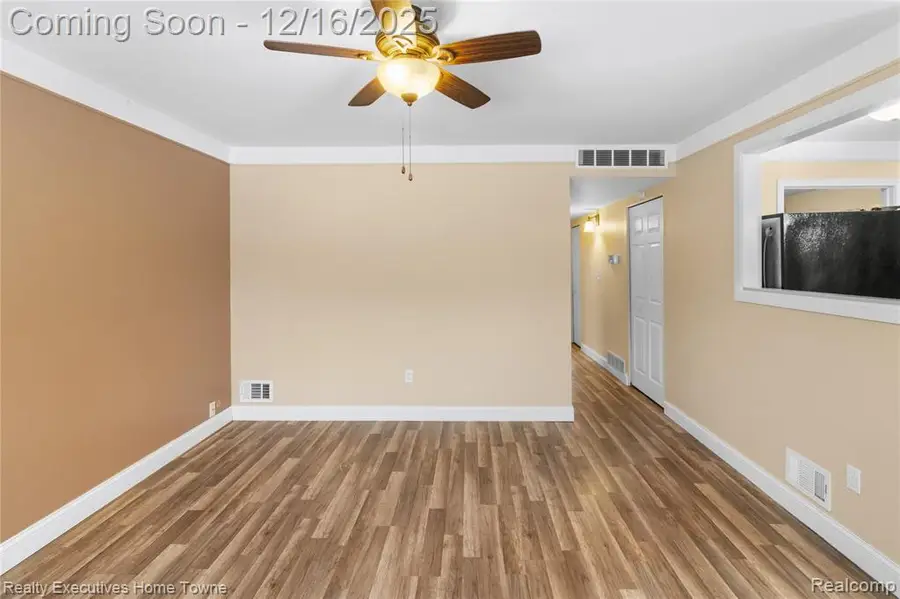 19127 Colorado, Roseville, MI  - Image #2