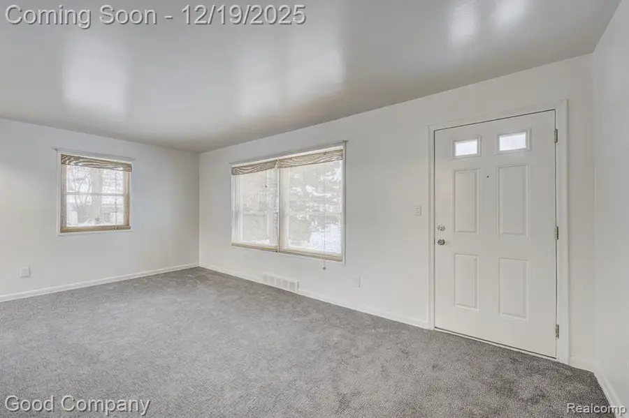 6958 Town, Dearborn Heights, MI  - Image #3