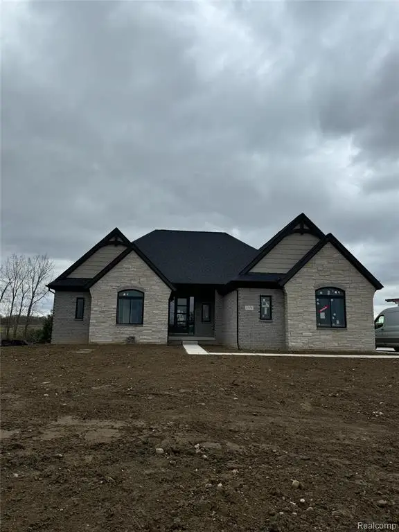 67376 Greystone, Washington, MI 48095