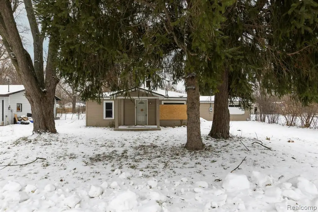 4425 Randolph, Saginaw, MI 48601 - #1