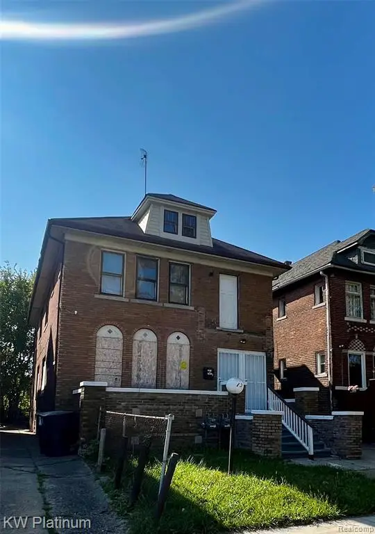 2979 Clements, Detroit, MI 