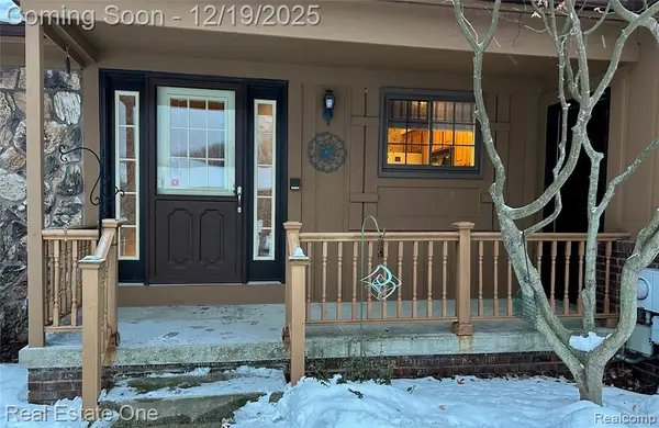 11734 Shenandoah #3, South Lyon, MI 48178