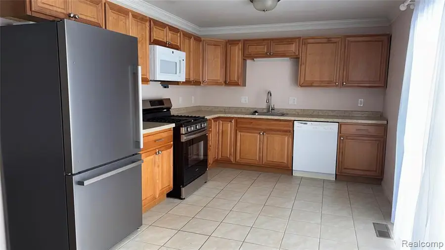 474 Fox Hills, Bloomfield Hills, MI  - Image #2