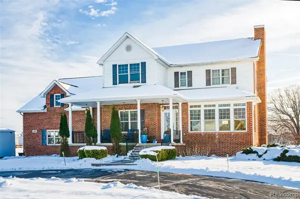 4695 Emerald Valley, Fowlerville, MI 