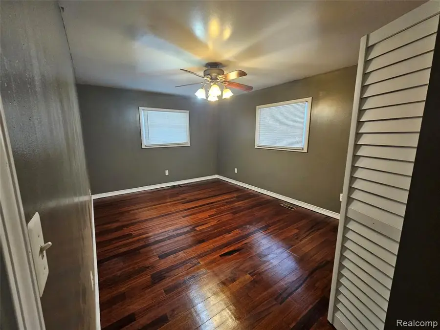 20999 Seminole, Southfield, MI  - Image #2