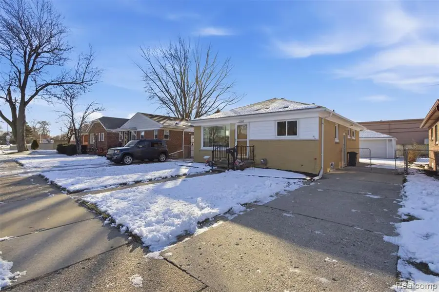 23162 Doremus, Saint Clair Shores, MI  - Image #3