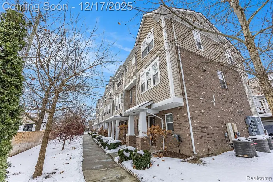 507 Midland Blvd #26, Royal Oak, MI  - Image #3
