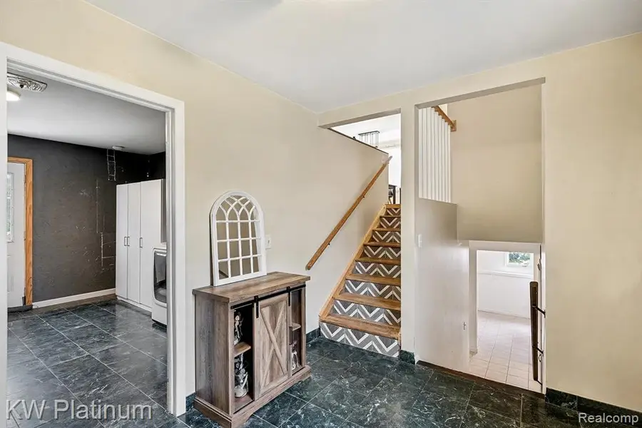 185 Michelson, Rochester Hills, MI 48307 - #2
