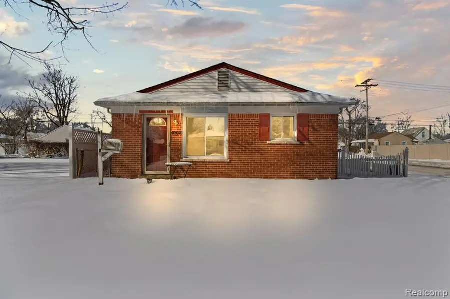 4902 Fleming, Dearborn Heights, MI  - Image #2