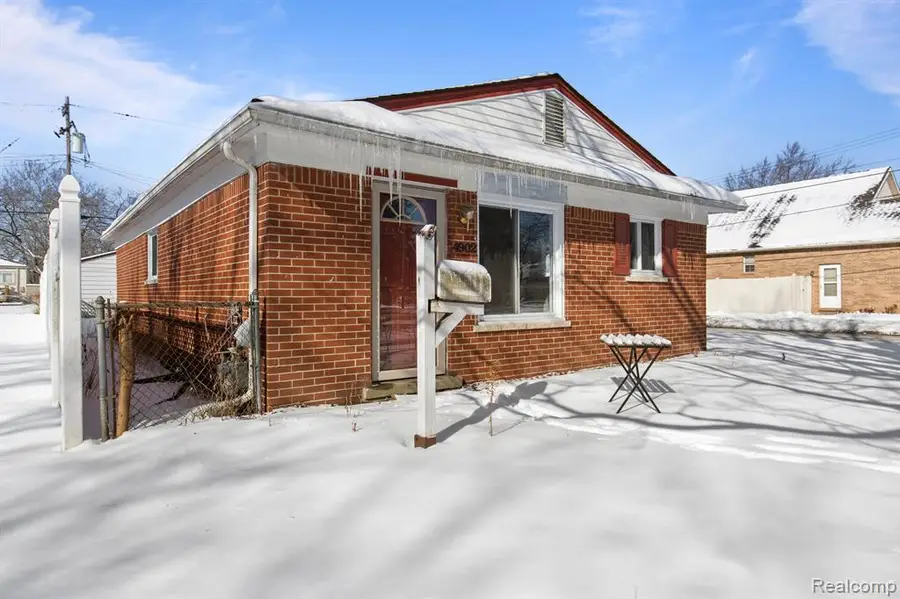4902 Fleming, Dearborn Heights, MI  - Image #3