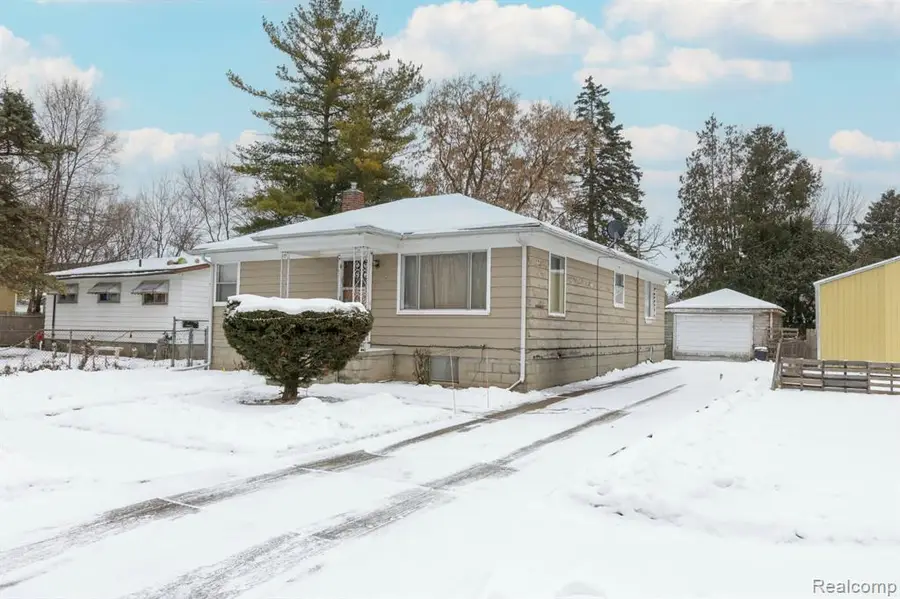 712 N Bond, Saginaw, MI 48602 - #3